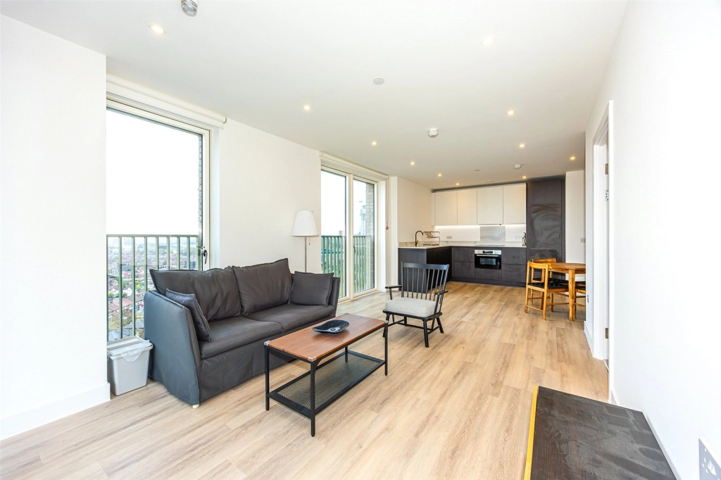1 bedroom apartments/flats for sale in Heartwood Boulevard, Acton - W3 view 2