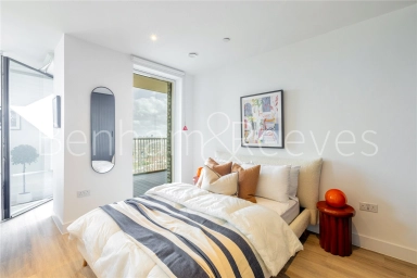 Heartwood Boulevard, London - W3 view 5