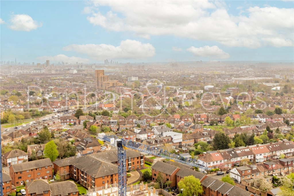 1 bedroom apartments/flats for sale in Heartwood Boulevard, London - W3 view 11
