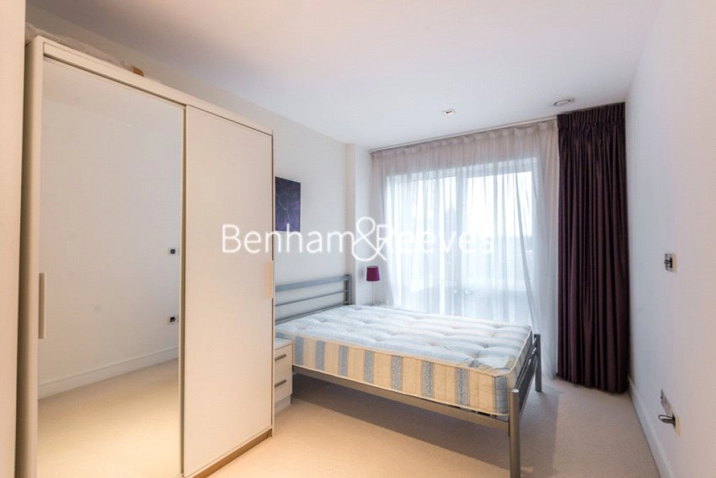 1 bedroom apartments/flats for sale in Longfield Avenue, London - W5 view 3