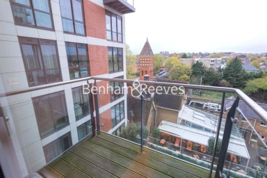 Longfield Avenue, London - W5 view 5