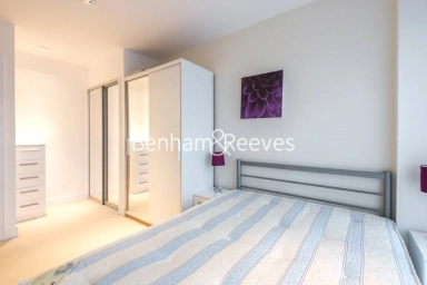 Longfield Avenue, London - W5 view 8