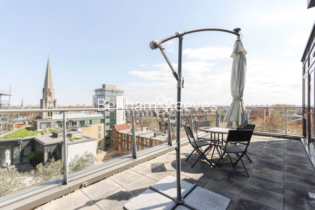3 bedrooms apartments/flats for sale in Longfield Avenue, London - W5 view 5