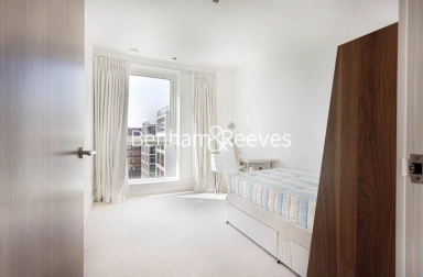Longfield Avenue, London - W5 view 17