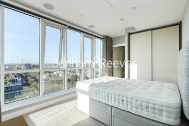 Longfield Avenue, London - W5 view 4