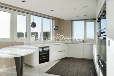 Longfield Avenue, London - W5 view 3