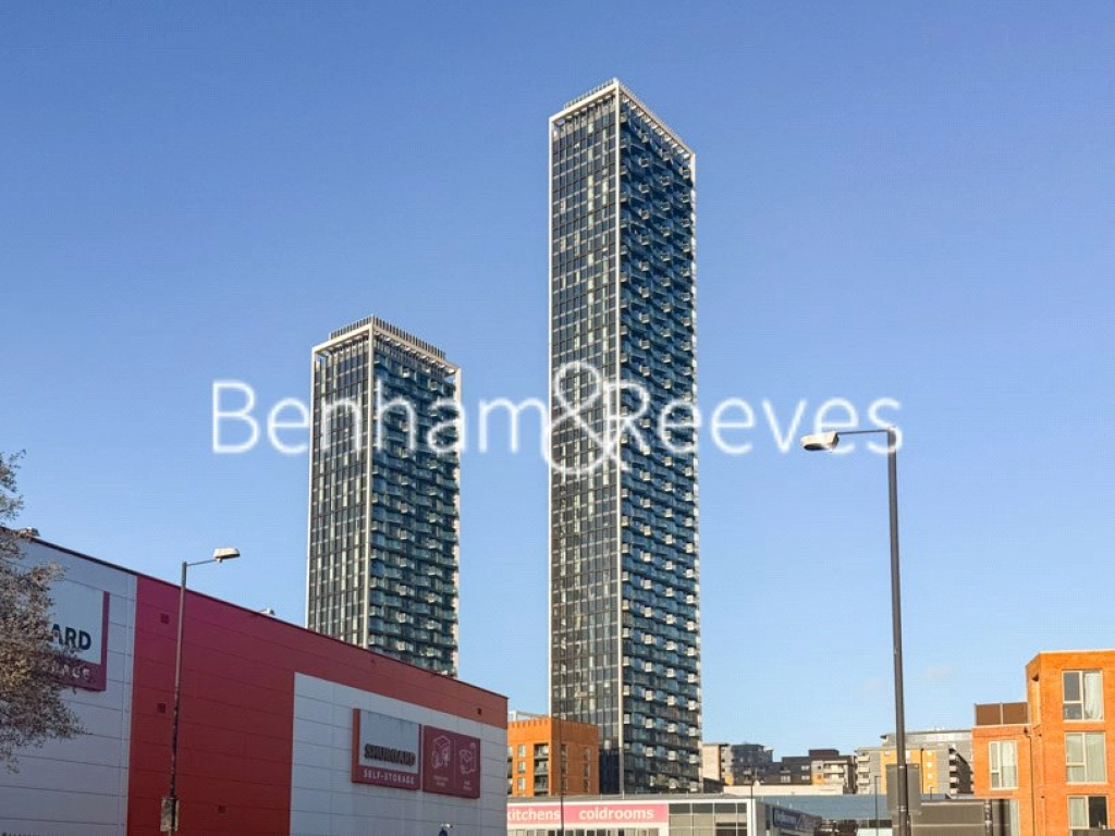 2 bedrooms apartments/flats for sale in Portal Way, London - W3 view 6