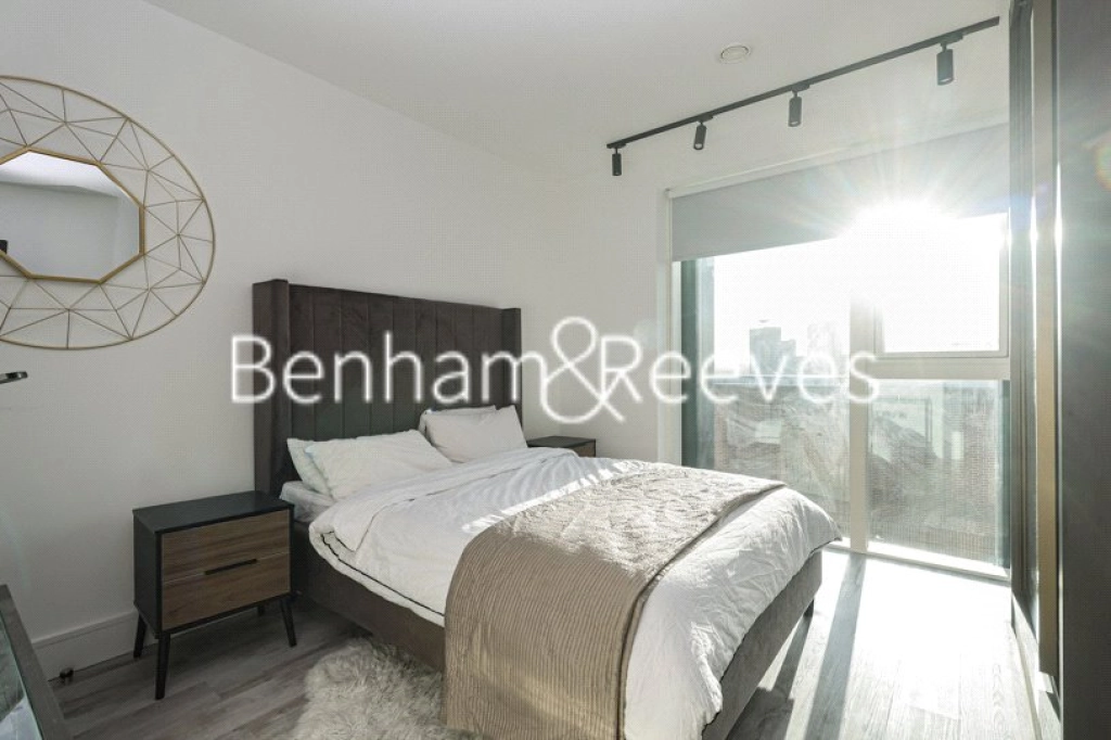 2 bedrooms apartments/flats for sale in Portal Way, London - W3 view 15