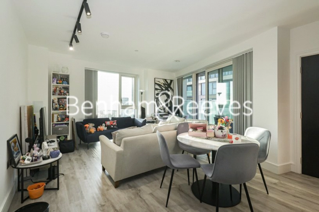 2 bedrooms apartments/flats for sale in Portal Way, London - W3 view 16