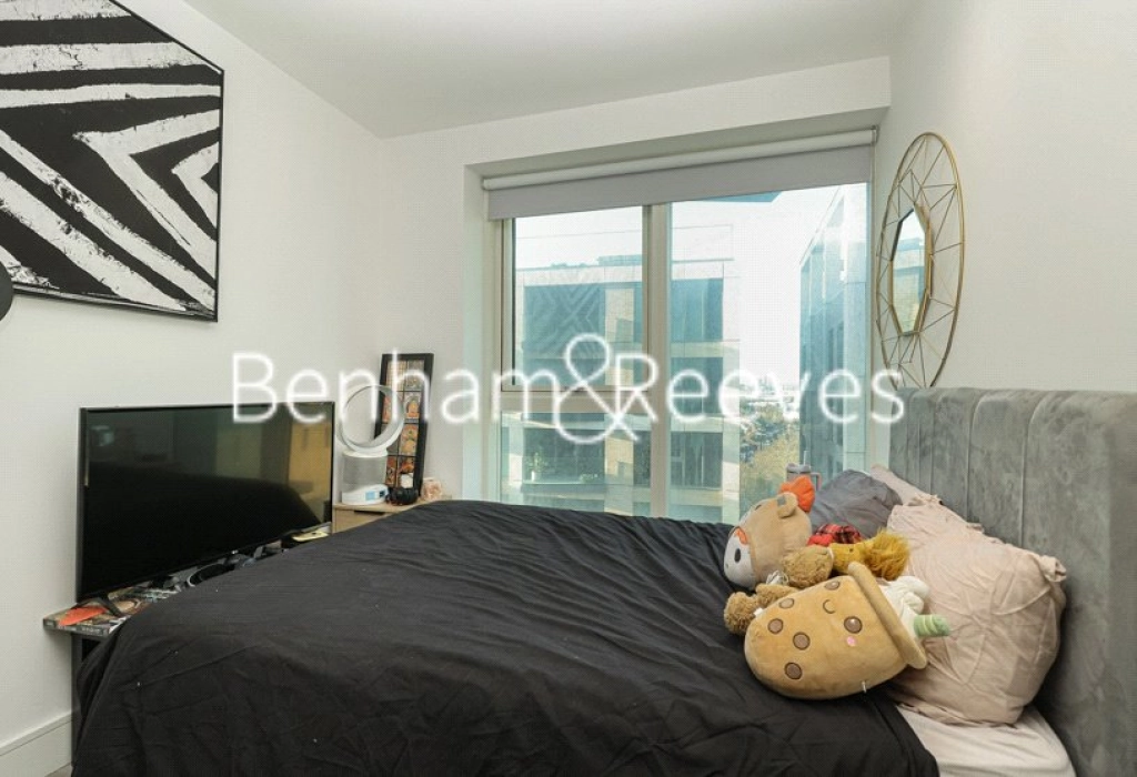 2 bedrooms apartments/flats for sale in Portal Way, London - W3 view 18