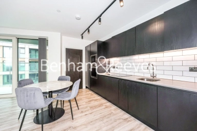 Portal Way, London - W3 view 3