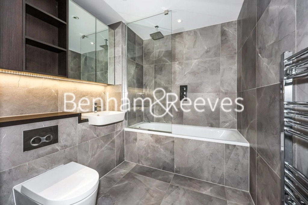 2 bedrooms apartments/flats for sale in Portal Way, London - W3 view 5