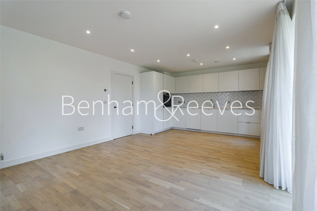 2 bedrooms apartments/flats for sale in Cedrus Avenue, Southall - UB1 view 14