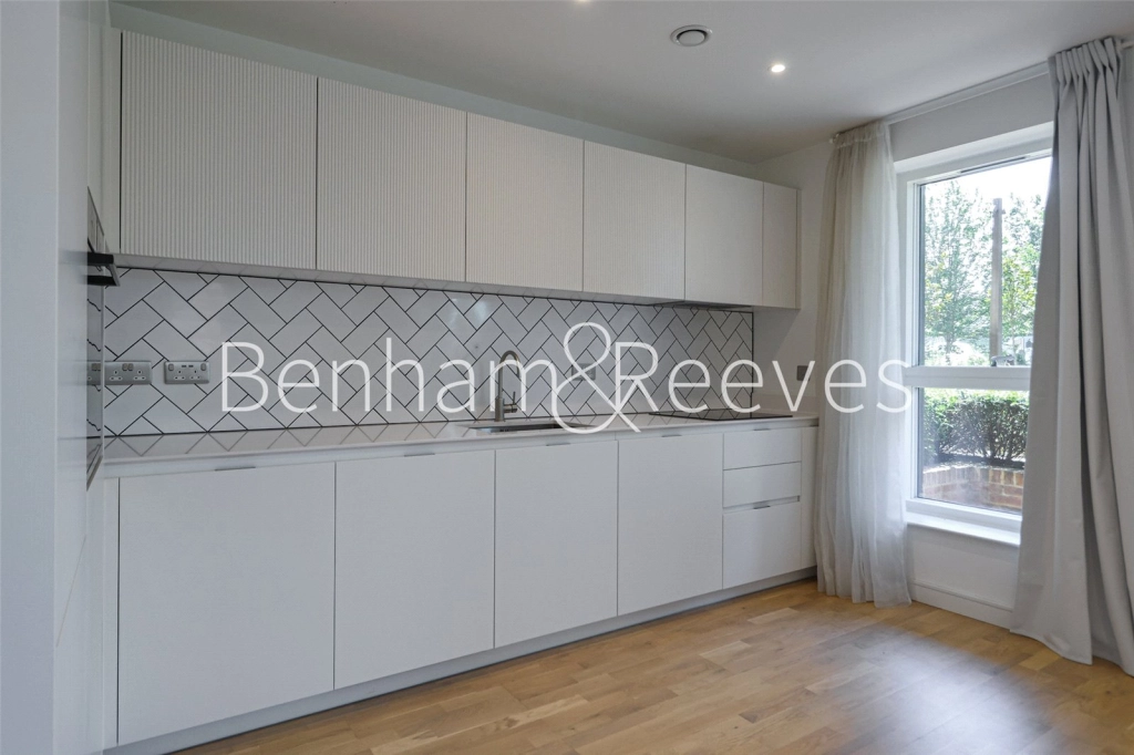 2 bedrooms apartments/flats for sale in Cedrus Avenue, Southall - UB1 view 15