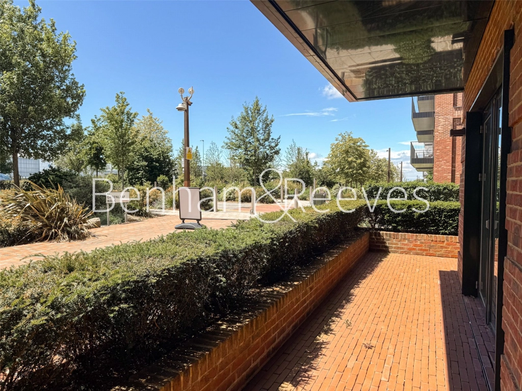 2 bedrooms apartments/flats for sale in Cedrus Avenue, Southall - UB1 view 17