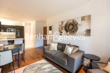 Longfield Avenue, London - W5 view 1