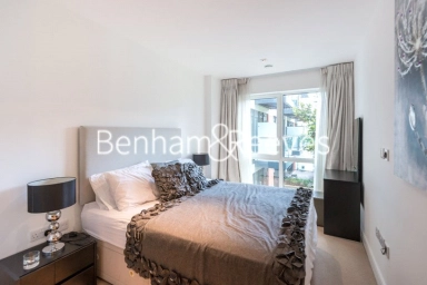 Longfield Avenue, London - W5 view 3