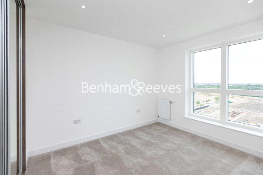 1 bedroom apartments/flats for sale in Cedrus Avenue, Southall - UB1 view 4