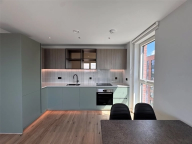 Cedrus Avenue, Southall - UB1 view 2