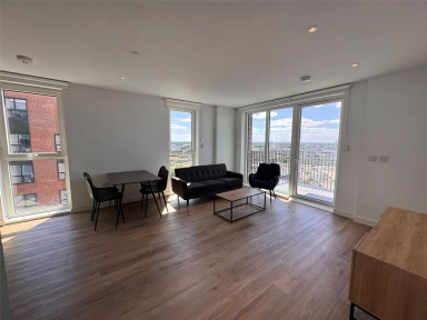 Cedrus Avenue, Southall - UB1 view 1