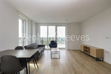 Cedrus Avenue, Southall - UB1 view 17