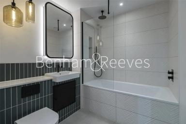 Cedrus Avenue, Southall - UB1 view 5
