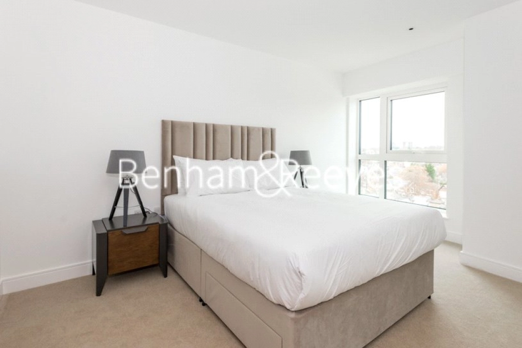 2 bedrooms apartments/flats for sale in Longfield Avenue, London - W5 view 11