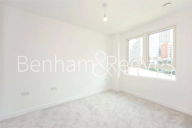 Horn Lane, London - W3 view 3