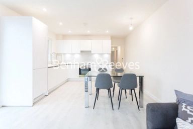 Hargrave Drive, Harrow - HA1 view 6