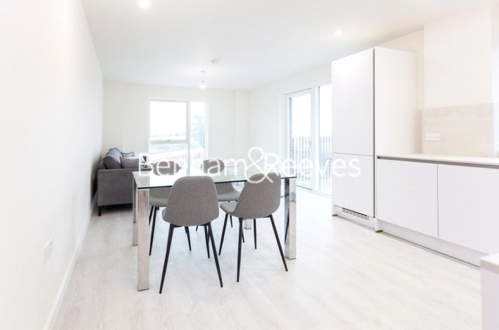 2 bedrooms apartments/flats for sale in Hargrave Drive, Harrow - HA1 view 14