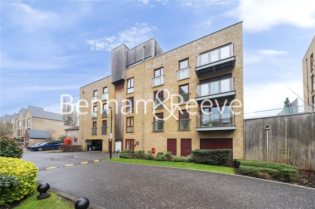 2 bedrooms apartments/flats for sale in Kings Mill Way, Denham, Uxbridge - UB9 view 14