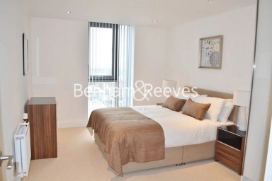 Uxbridge Road, London - W5 view 3