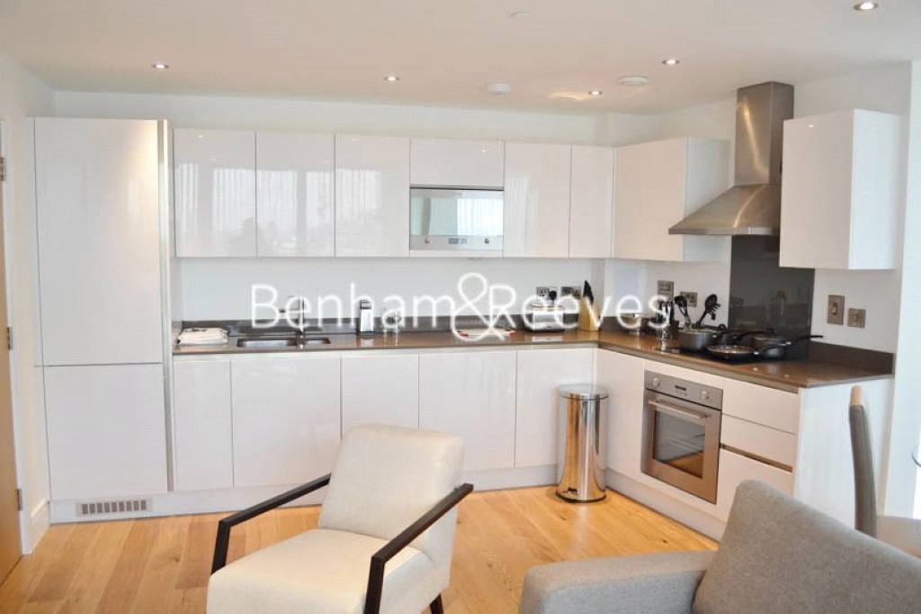 2 bedrooms apartments/flats for sale in Uxbridge Road, London - W5 view 2