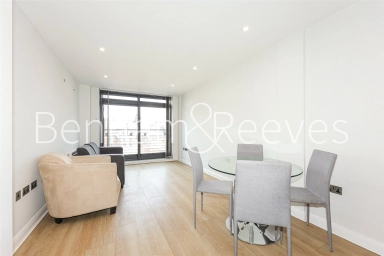 Larden Road, London - W3 view 1
