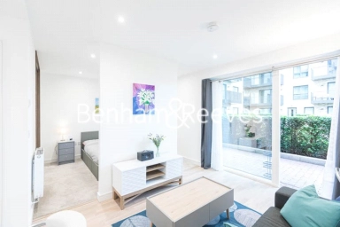 Greenleaf Walk, Southall - UB1 view 10