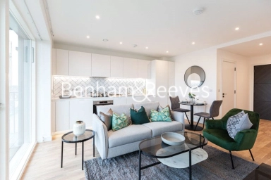Cedrus Avenue, Southall - UB1 view 11