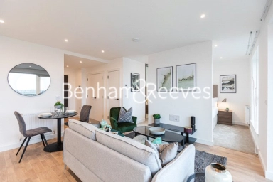 Cedrus Avenue, Southall - UB1 view 12