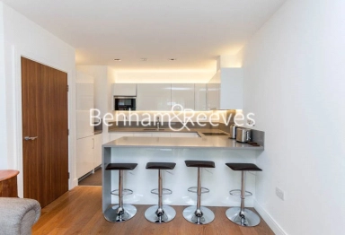 Longfield Avenue, London - W5 view 3