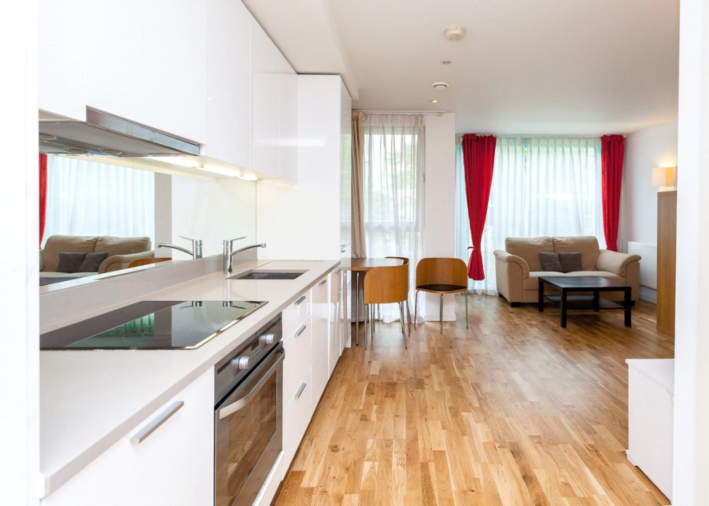 Studio apartments/flats for sale in Station Approach, Hayes - UB3 view 7
