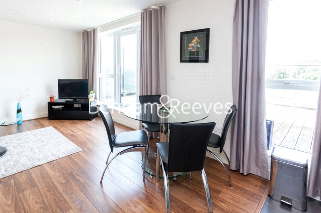 2 bedrooms apartments/flats for sale in Bromyard Avenue, London - W3 view 3