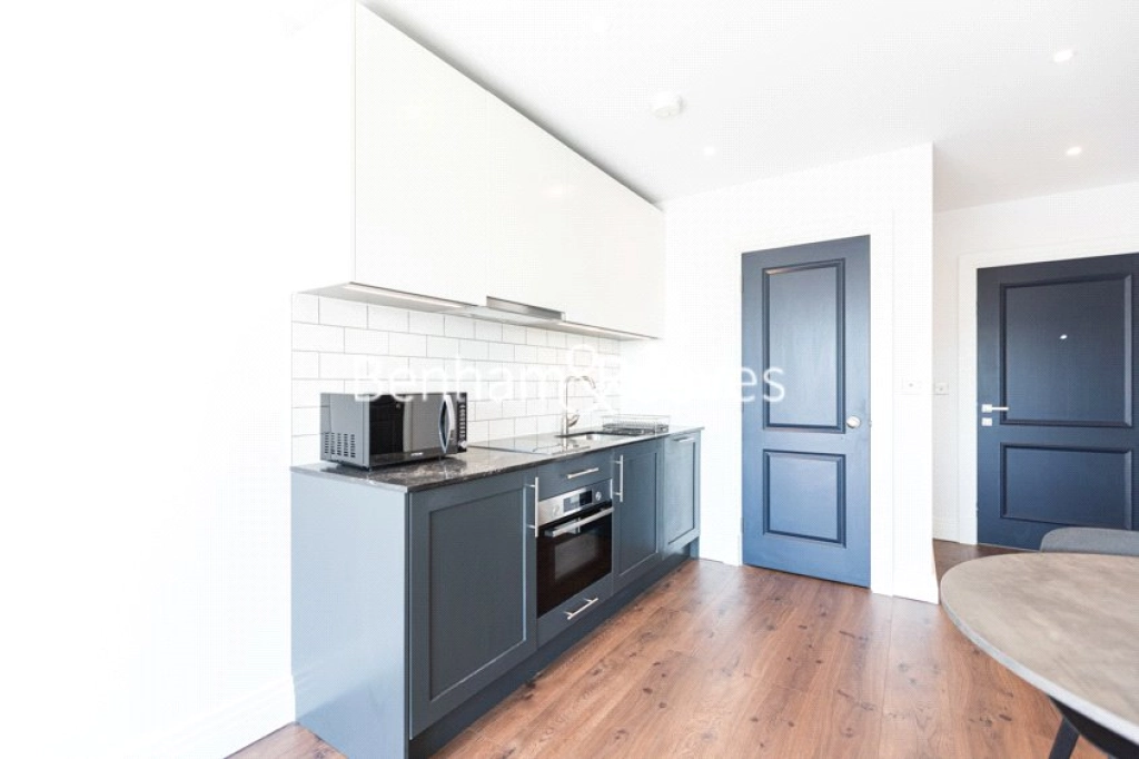 1 bedroom apartments/flats for sale in Filmworks Walk, London - W5 view 10