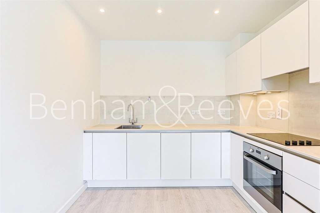 1 bedroom apartments/flats for sale in East Acton Lane, Ealing - W3 view 8