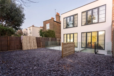Hillcrest Road, London - W3 view 9