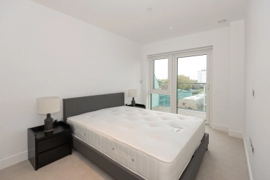 Longfield Avenue, London - W5 view 4