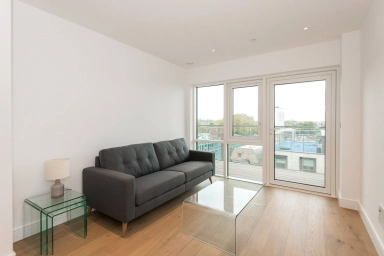 Longfield Avenue, London - W5 view 1