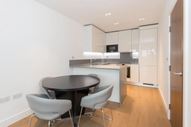 Longfield Avenue, London - W5 view 11