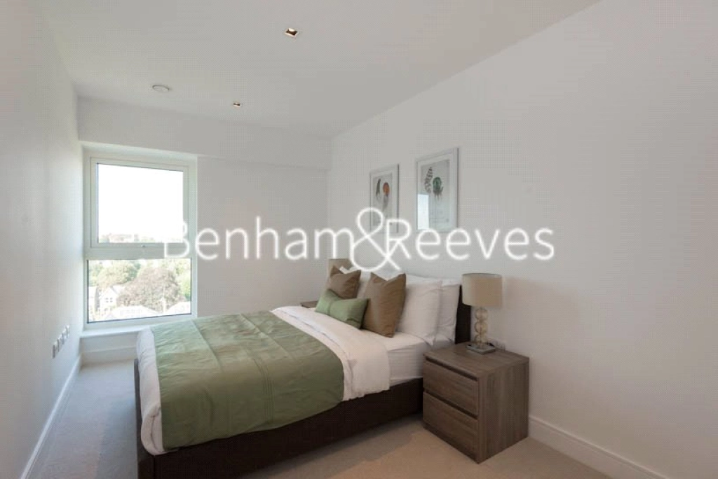 2 bedrooms apartments/flats for sale in Longfield Avenue, London - W5 view 4