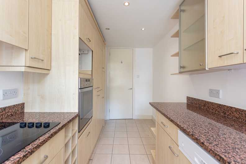 3 bedrooms apartments/flats to sale in St. John's Wood Park, St. John's Wood, London-image 21