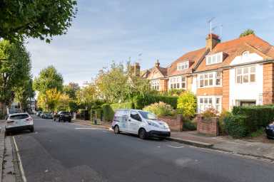 Hollycroft Avenue, Hampstead NW3 image 19