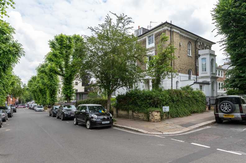 2 bedrooms apartments/flats to sale in Thurlow Road, Hampstead, London-image 1
